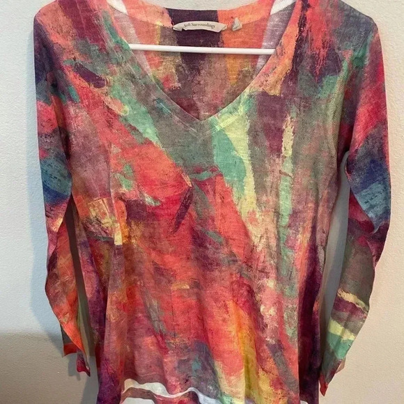 Soft surrounding lightweight multicolor pullover blouse - Picture 2 of 5